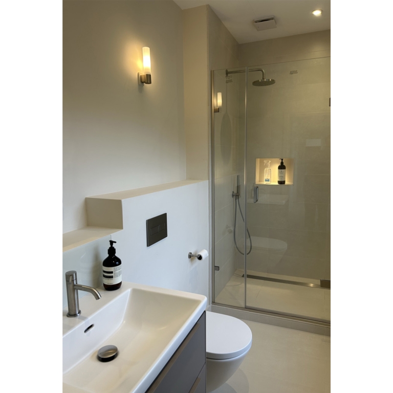 E-A1A2206B-130E-4236-9171-DB5E85E26B7D 1 105 c